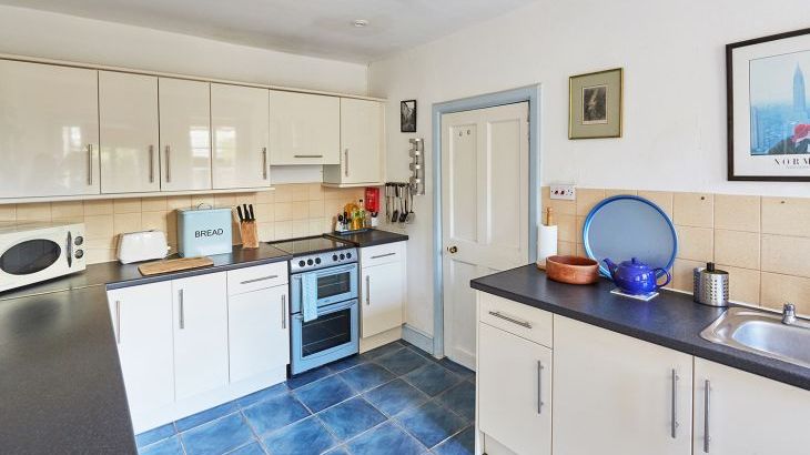 Gardeners Cottage - Photo 8