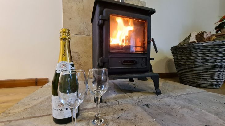 William's Hayloft with Swimming Pool, Sports Court & Toddler Play Area - Photo 29