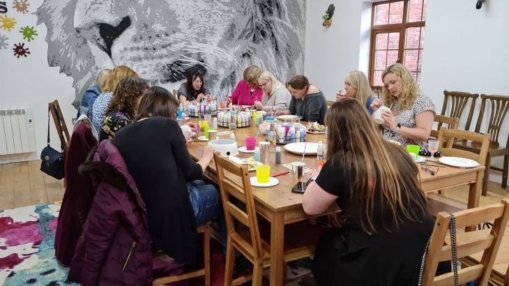 James's Parlour with exclusive use of shared Indoor Swimming Pool, Sports Court & Play Area - Photo 19