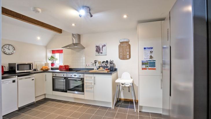 Oliver's Mill with shared Indoor Pool, Sports Court & Play Area - Photo 32