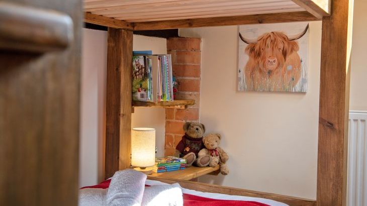 Buttercups & Hayloft Sleeps & Dines 16 with Pool, Sports Court & Play Area - Photo 29