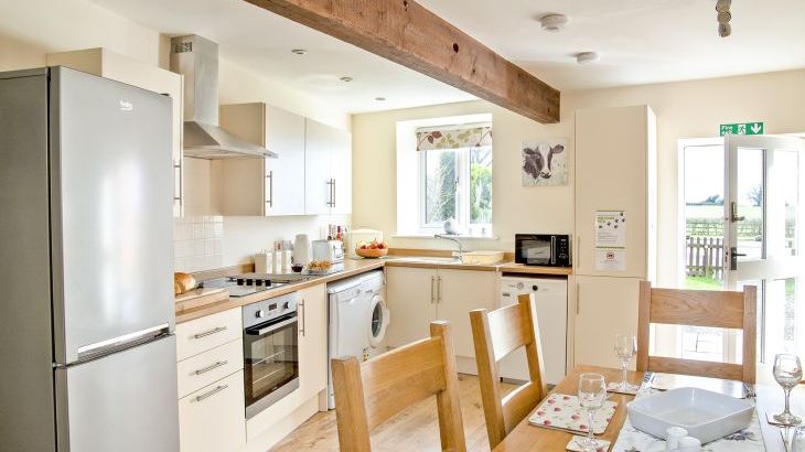 William's Hayloft with Swimming Pool, Sports Court & Toddler Play Area - Photo 26