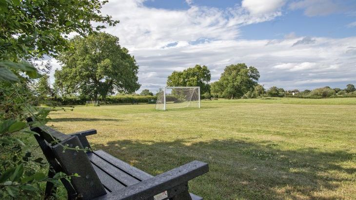 Buttercups & Hayloft Sleeps & Dines 16 with Pool, Sports Court & Play Area - Photo 39