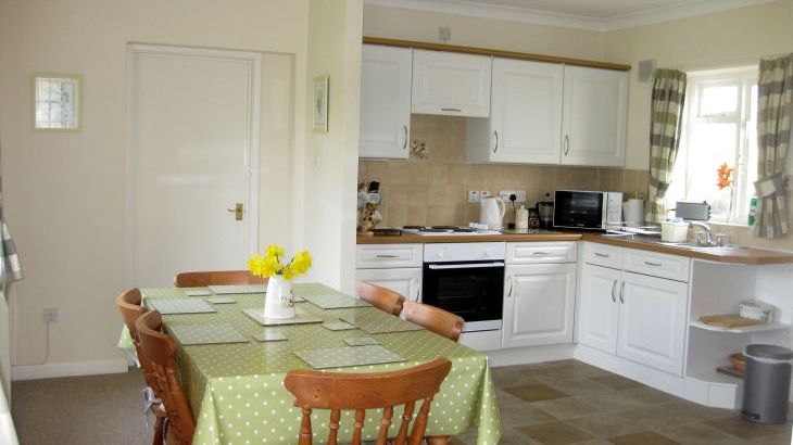 Waterlake Cottage, Orcheston, nr Stonehenge - Photo 2