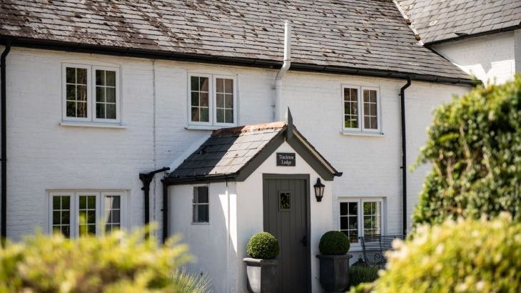 Tincleton Lodge - Photo 1