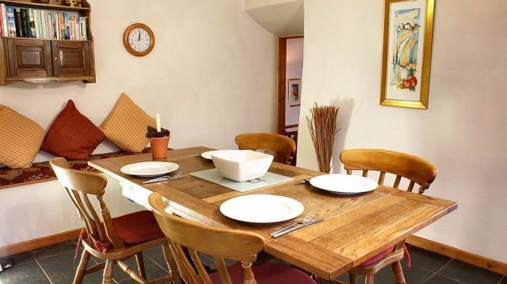 The Dovecote, two bedrooms sleeping 3 with pretty garden, dog friendly - Photo 3