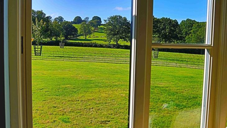 Luxury House, 5* Gold rated,sleeps 10+1 with a large garden, downstairs bedroom and wet room,  and a shared games room - Photo 33