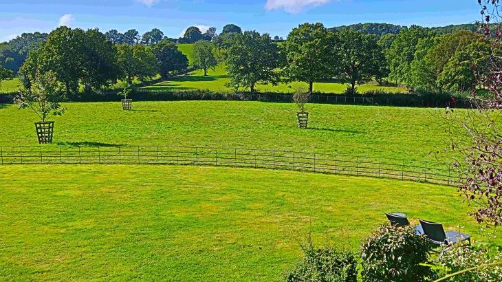 Luxury House, 5* Gold rated,sleeps 10+1 with a large garden, downstairs bedroom and wet room,  and a shared games room - Photo 34