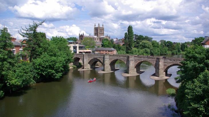 Luxury House, 5* Gold rated,sleeps 10+1 with a large garden, downstairs bedroom and wet room,  and a shared games room - Photo 35