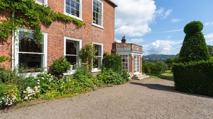 Barton Court - Photo 17