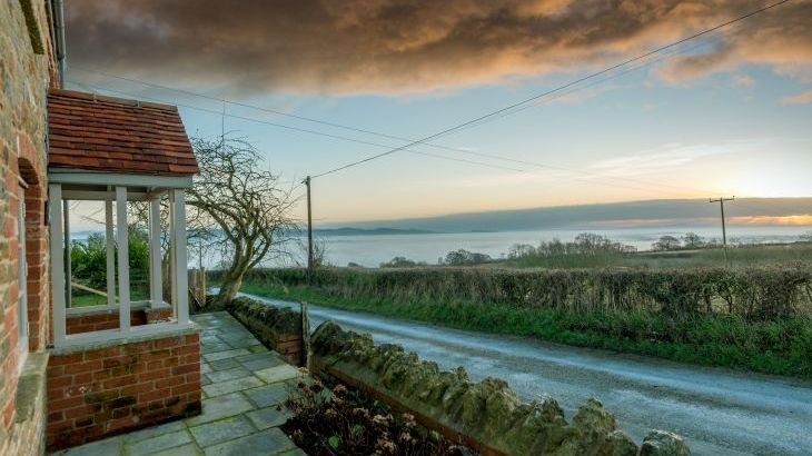 Sleeps 2, Romantic, Modern, Luxurious Cottage with garden, WiFi and Amazing Views - Photo 37
