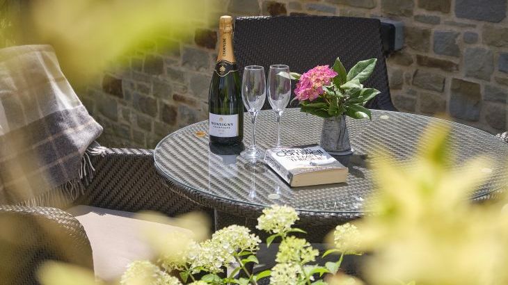 Sleeps 2, Romantic, Modern, Luxurious Cottage with garden, WiFi and Amazing Views - Photo 47