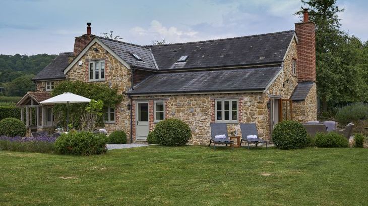 Sleeps 7+1, 5* Gold, Lovely clean Cottage in rural location with shared games room  - Photo 26