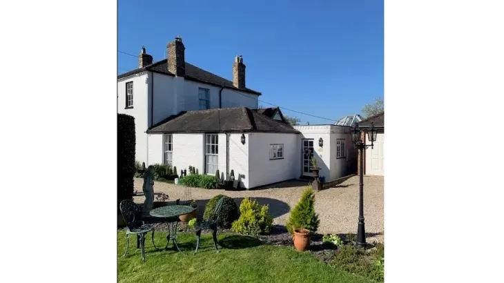 Petite Fleur - Main Photo