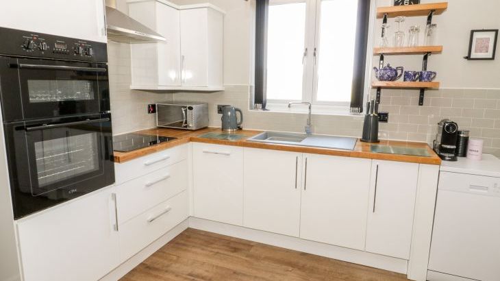 Oakwood Rural Cottage, North Wales - Photo 7