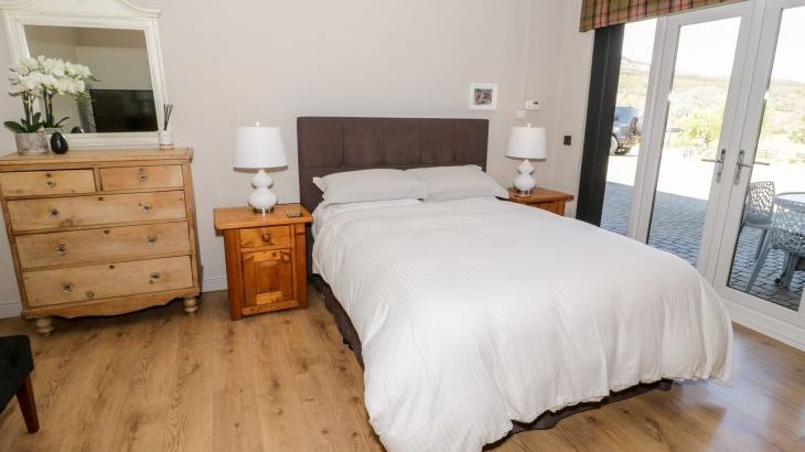 Oakwood Rural Cottage, North Wales - Photo 8