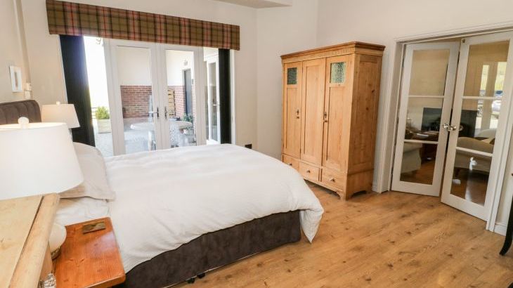 Oakwood Rural Cottage, North Wales - Photo 10