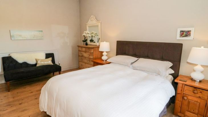 Oakwood Rural Cottage, North Wales - Photo 11