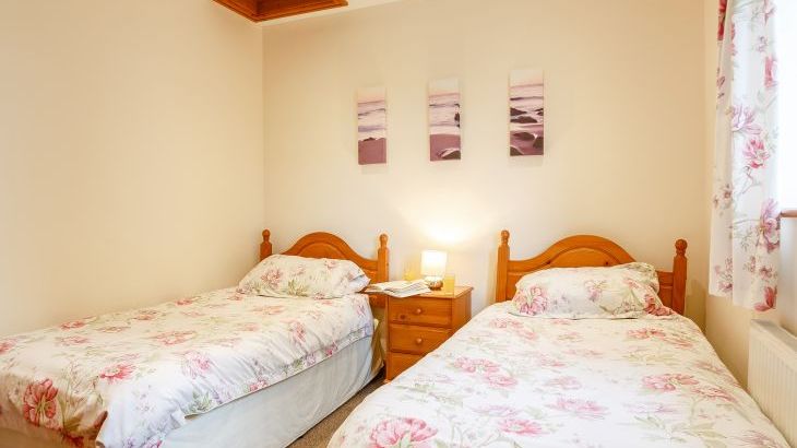 2 Black Horse Cottages dog friendly holiday cottage, Pentraeth, North Wales  - Photo 16