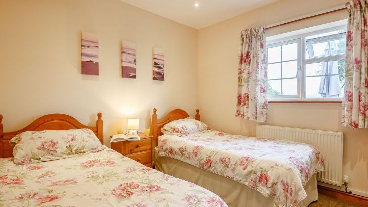 2 Black Horse Cottages dog friendly holiday cottage, Pentraeth, North Wales  - Photo 17