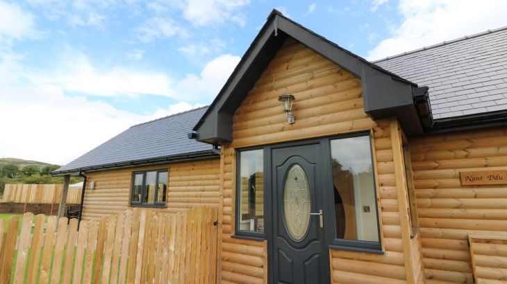 Caban Nant Ddu - Main Photo