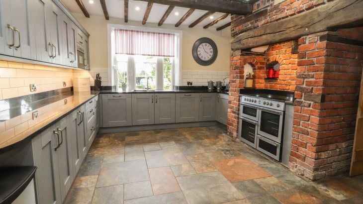 Rhandregynwen Hall - Photo 13