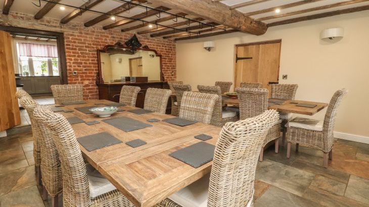 Rhandregynwen Hall - Photo 9