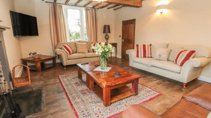 Rhandregynwen Hall - Photo 3