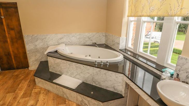 Rhandregynwen Hall - Photo 20