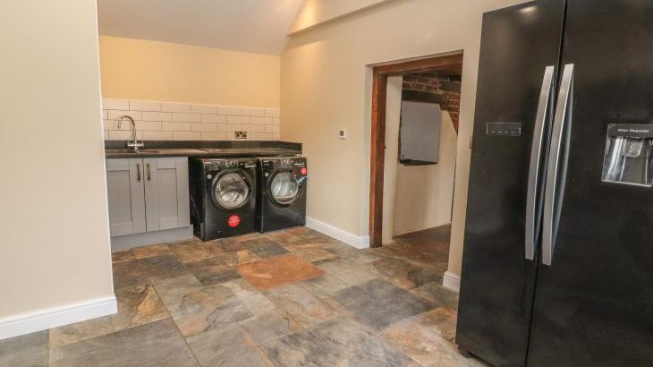 Rhandregynwen Hall - Photo 59