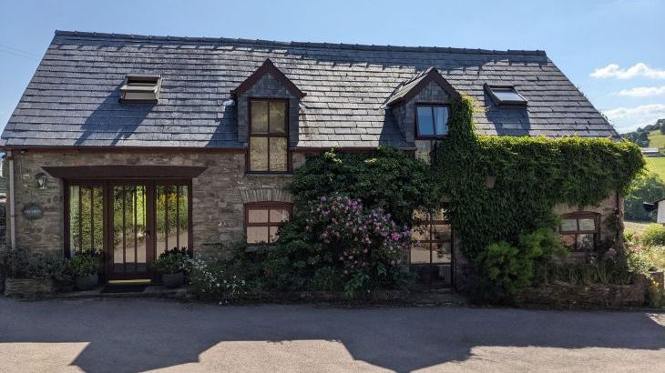 Caecrwn - Main Photo