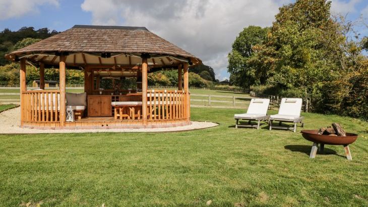 Rockstowes House - Photo 55