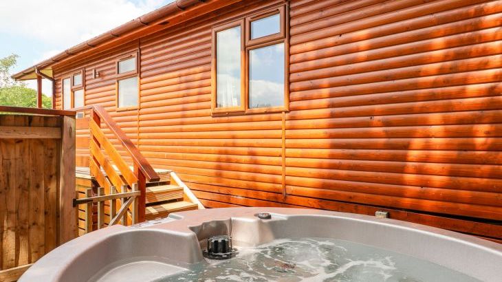 Callow Lodge 22 - Photo 1