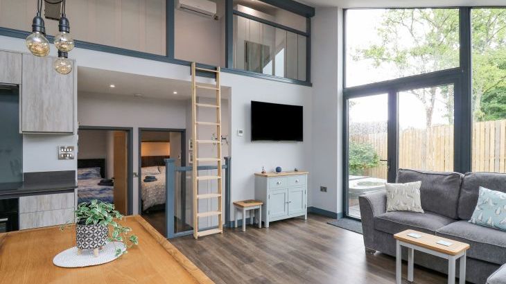 Cornerstones Brython - Photo 1