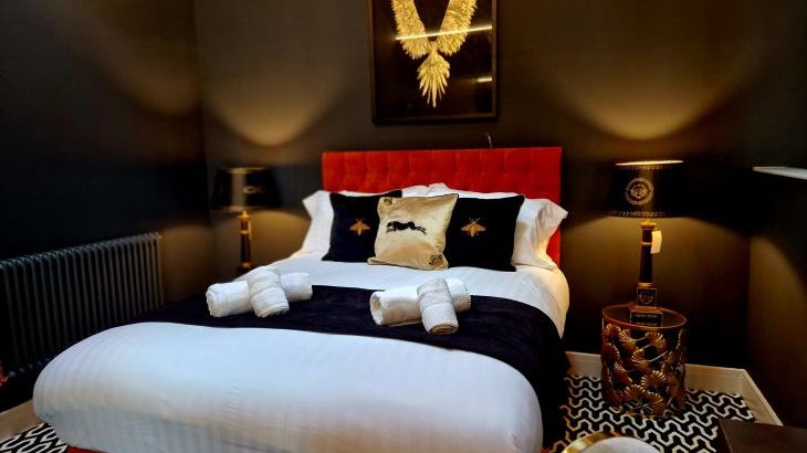 The Studio - Photo 21