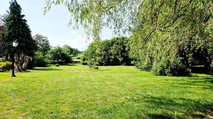 The Studio - Photo 32