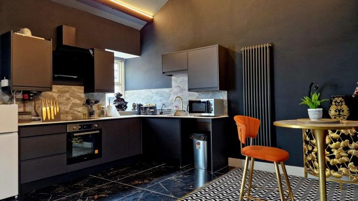 The Studio - Photo 4