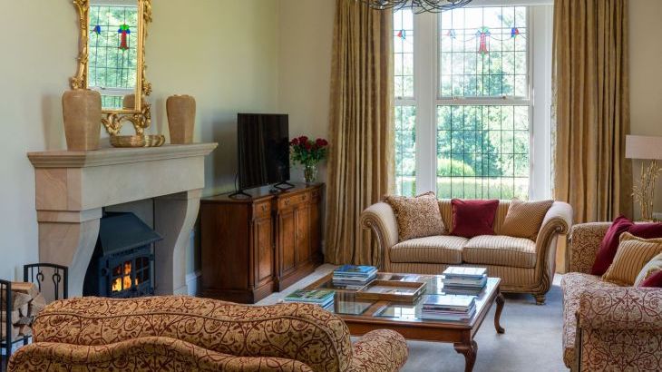 Moorlands Manor - Photo 3