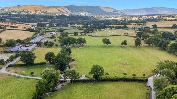 Caban Nant Ddu - Photo 64