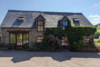 Caecrwn, Powys,  Wales